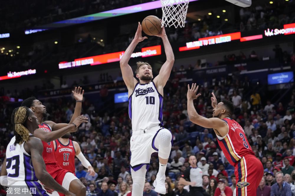 烈的比赛中 烈的比赛中