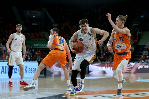 之间一场充 之间一场充