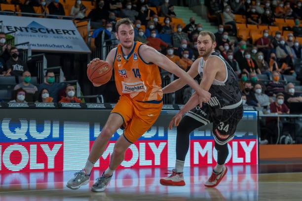 连续击败中 连续击败中