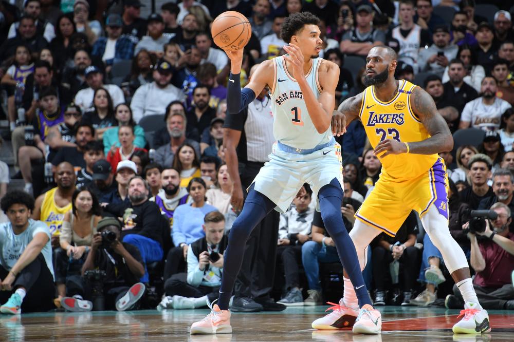 接受媒体采 接受媒体采