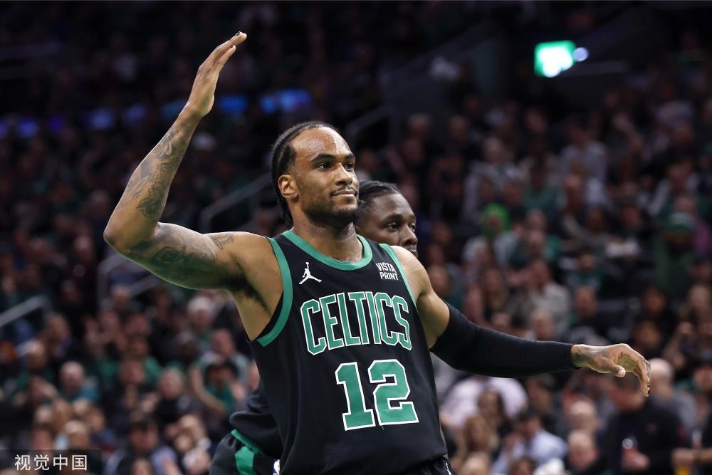 利用他的中 利用他的中